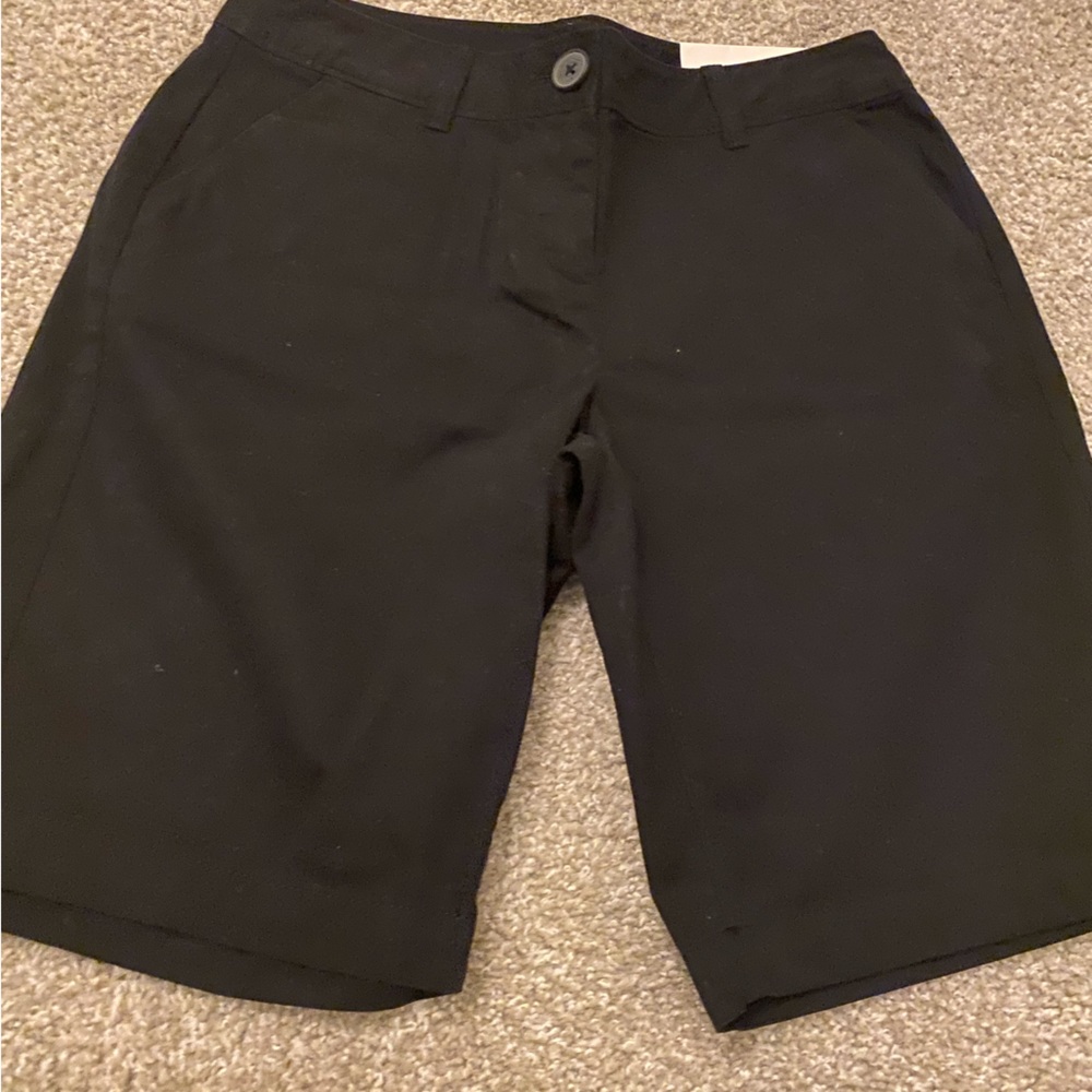 Loft  shorts Curvy in black NWT size 0